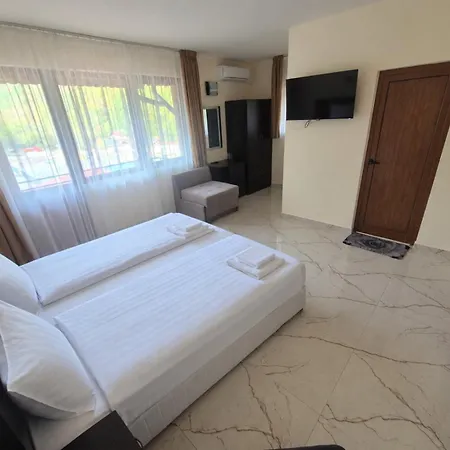 Resort чифлика - комплекс чифлика 2*