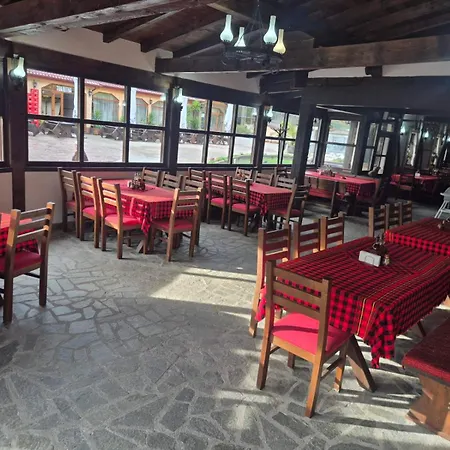 Resort чифлика - комплекс чифлика 2*