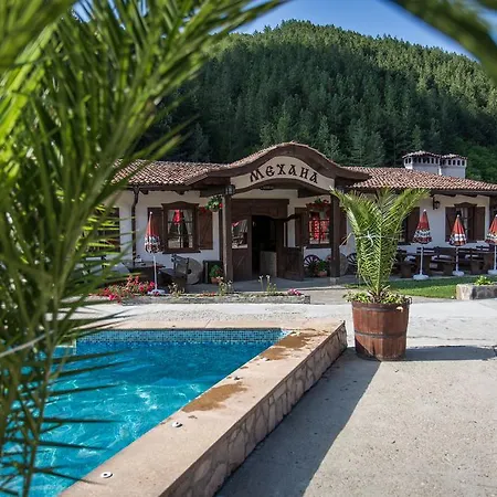 чифлика - комплекс чифлика Resort Chiflik (Lovech)